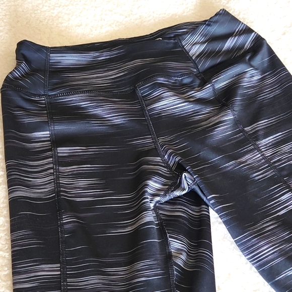 Athletic Leggings - Picture 3 of 7